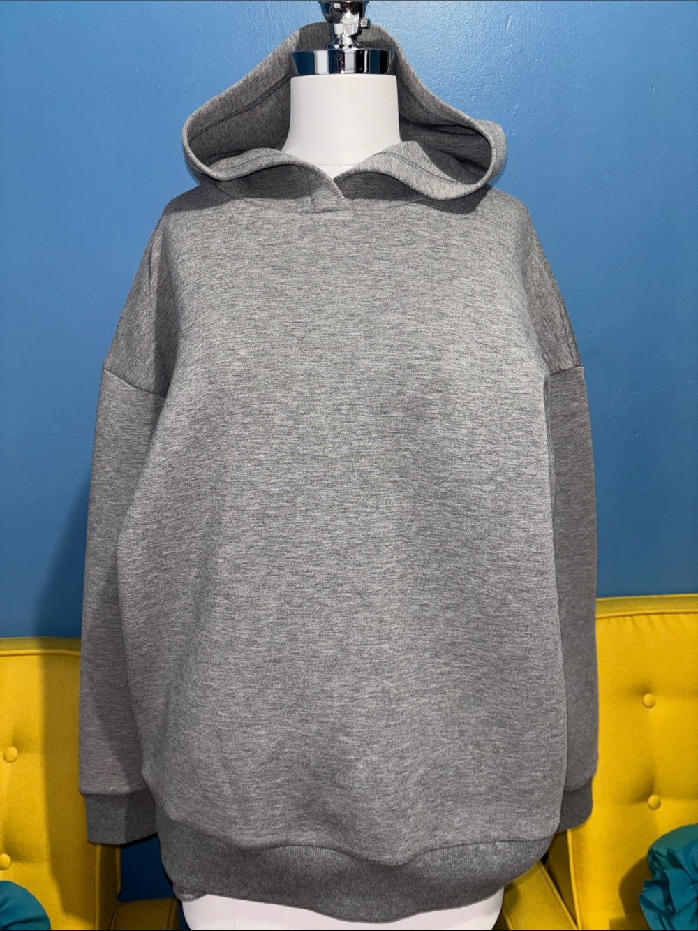 Classic Gray Hooded Sweatshirt - Casual scuba material Comfort